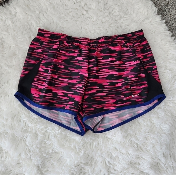 Nike Women's Dri-Fit Allover Print Running Shorts. Size Medium. New. G - Picture 1 of 8